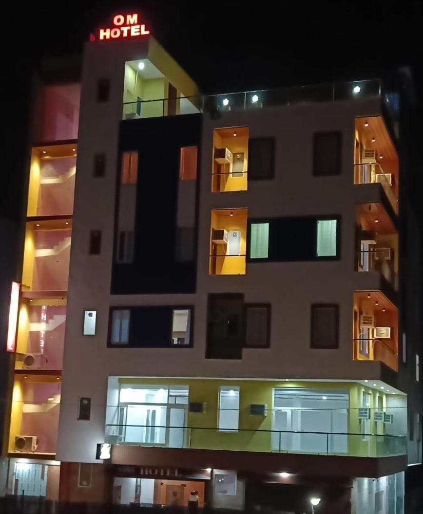 Om Hotel Rohtak Bagian luar foto